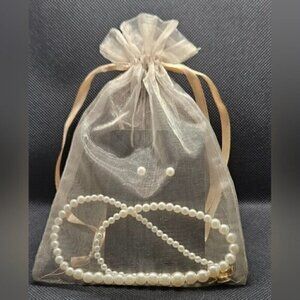 Classic Faux Pearl Necklace & Matching Stud Earring Set Gold Tone Vintage Style